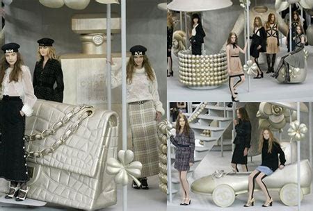 chanel autumn winter 2008|Chanel carousel 2008.